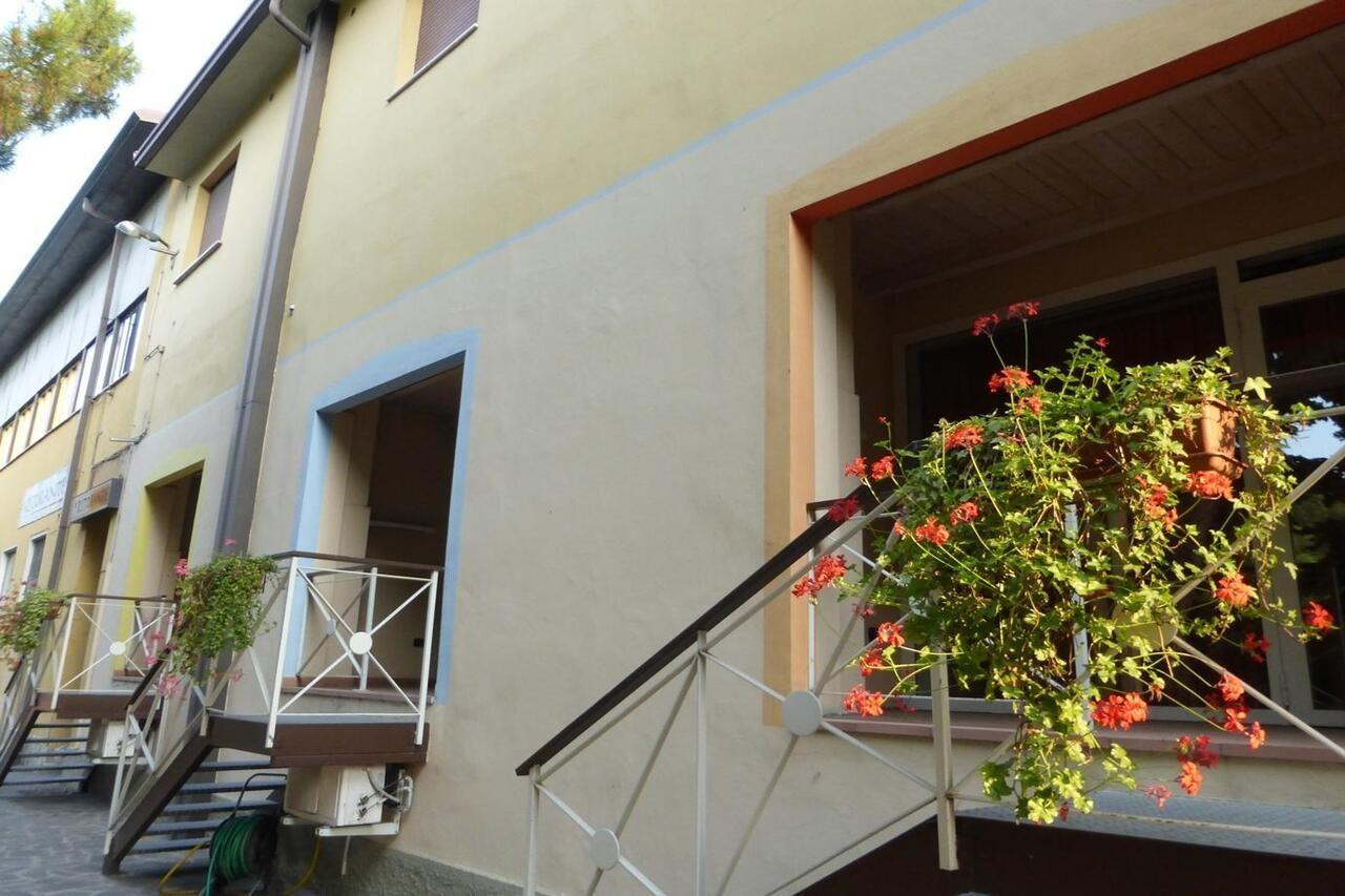 Hotel La Passeggiata Desenzano del Garda Buitenkant foto