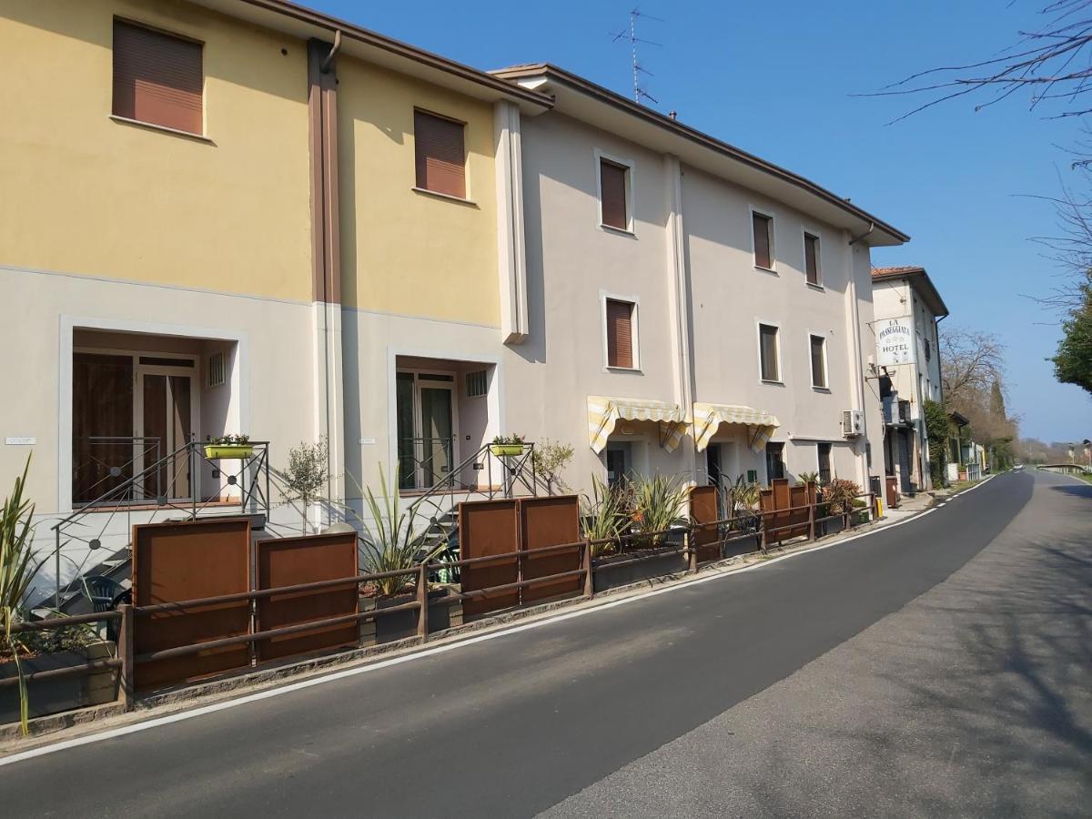Hotel La Passeggiata Desenzano del Garda Buitenkant foto