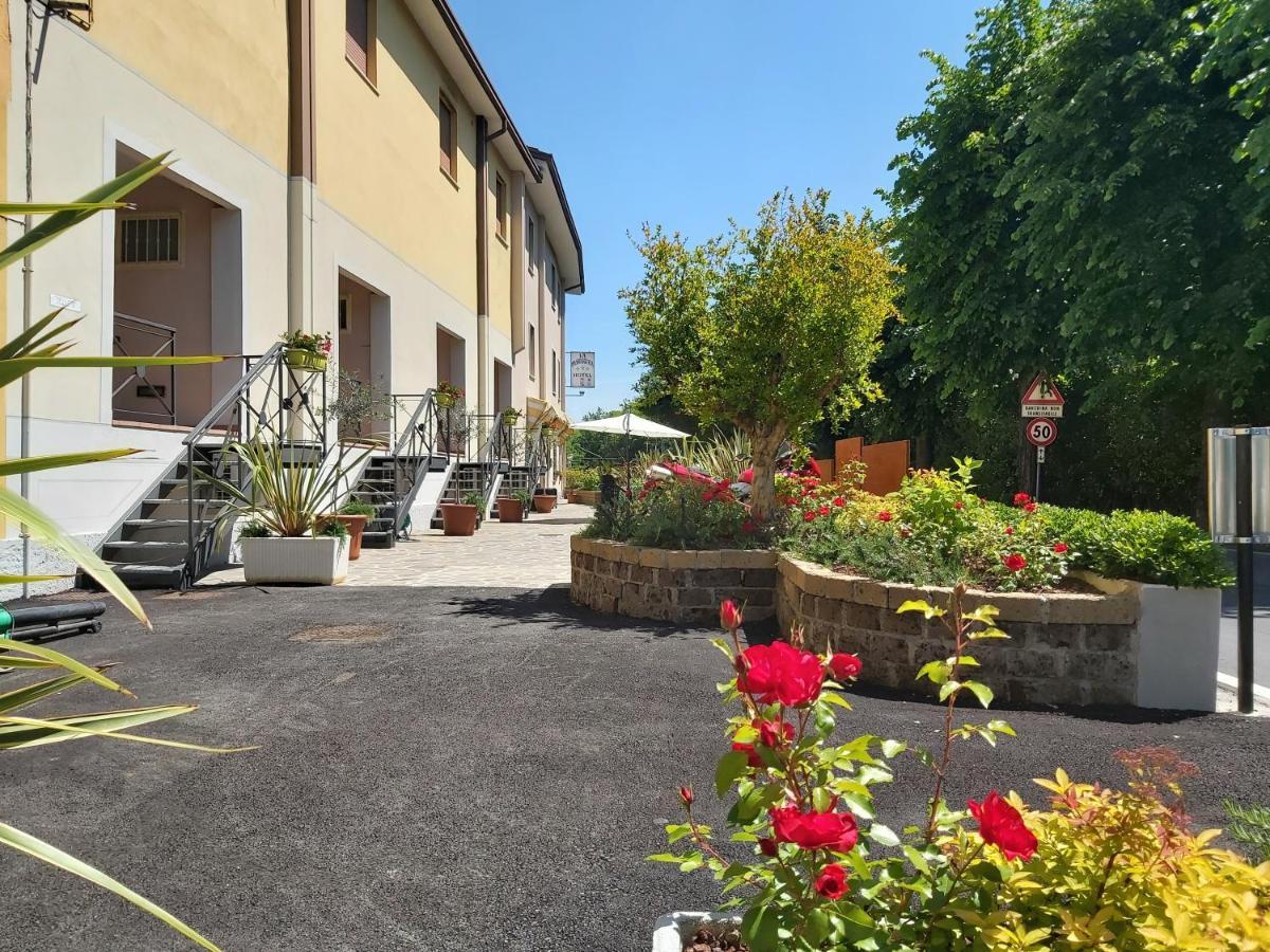 Hotel La Passeggiata Desenzano del Garda Buitenkant foto