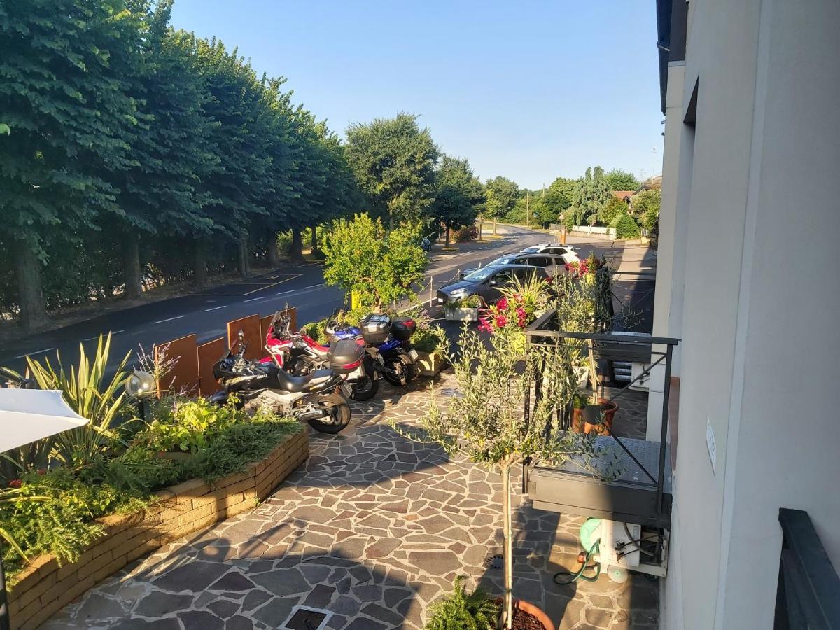 Hotel La Passeggiata Desenzano del Garda Buitenkant foto