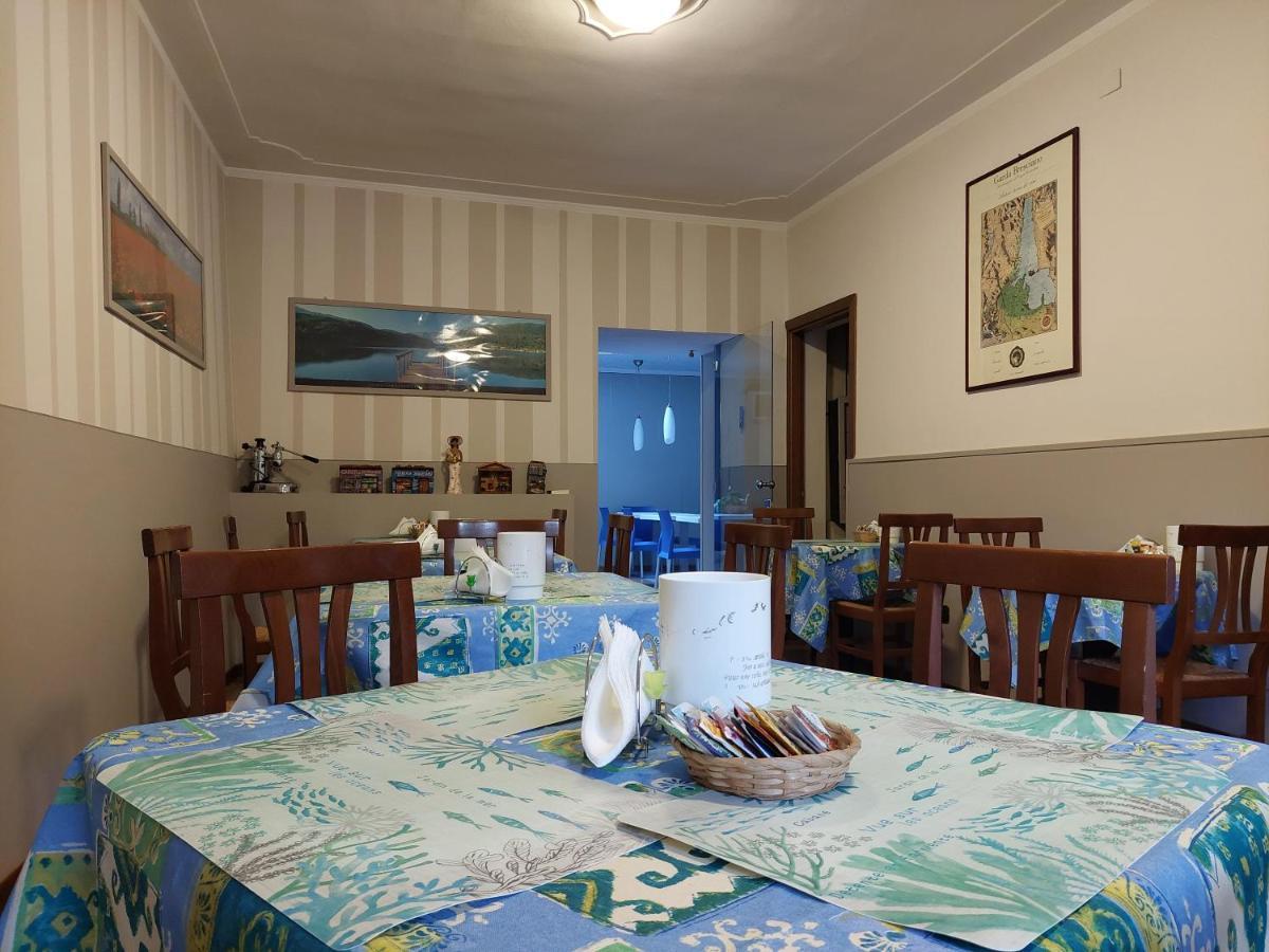 Hotel La Passeggiata Desenzano del Garda Buitenkant foto