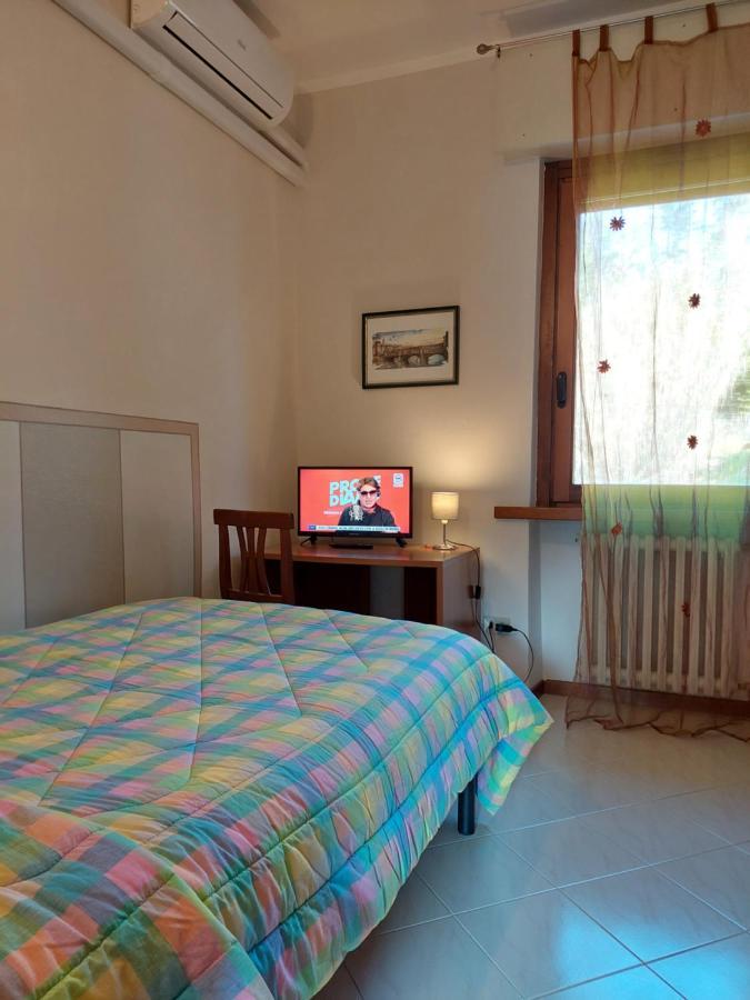 Hotel La Passeggiata Desenzano del Garda Buitenkant foto